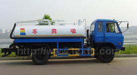 東風(fēng)平頭吸糞車圖片